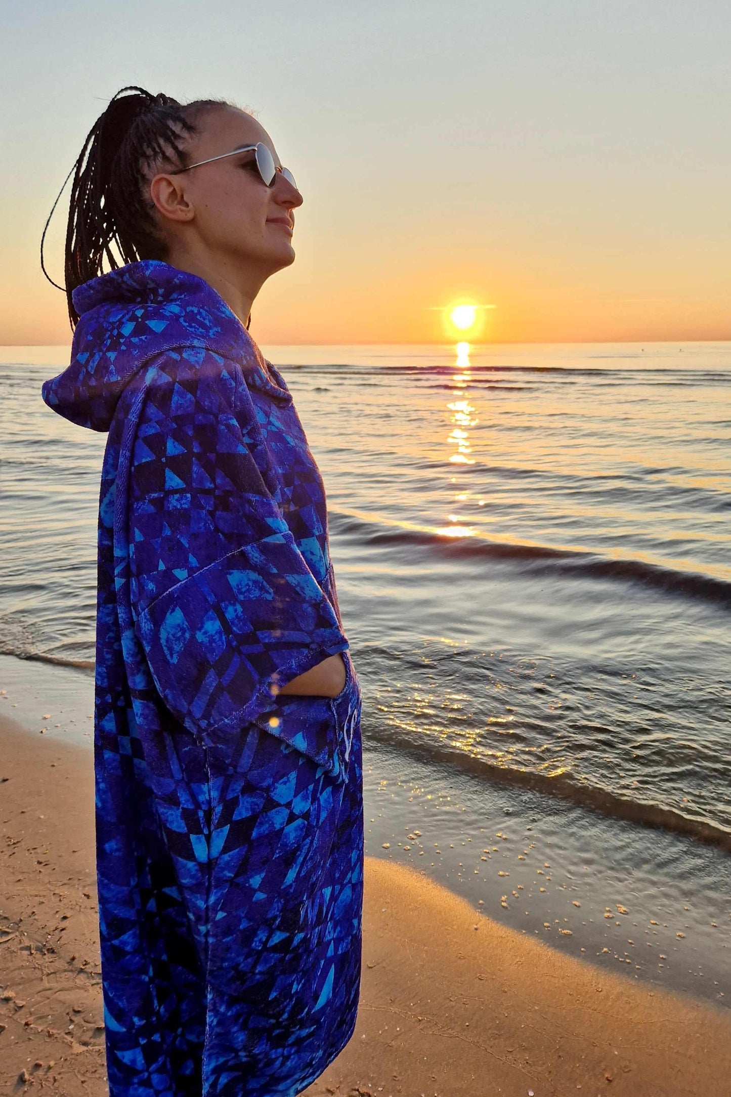 Hooded Beach Poncho For Adults, Quick Dry Swimming Pool Poncho, Bath Poncho, Beach accessory, Changing towel, Beach robe, Poncho towel