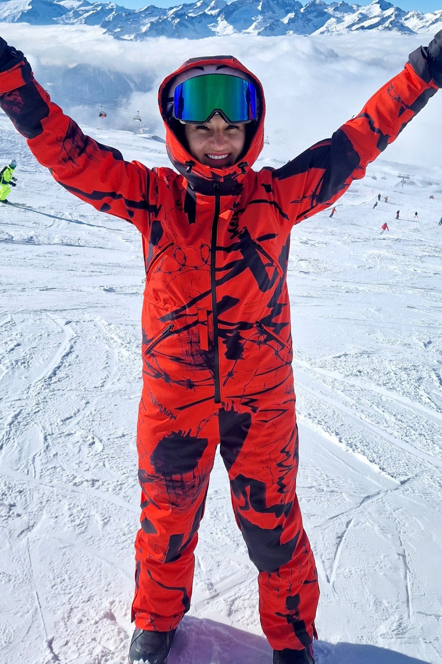 Ziemas slēpošanas/snovborda kombinezons sarkanā krāsā