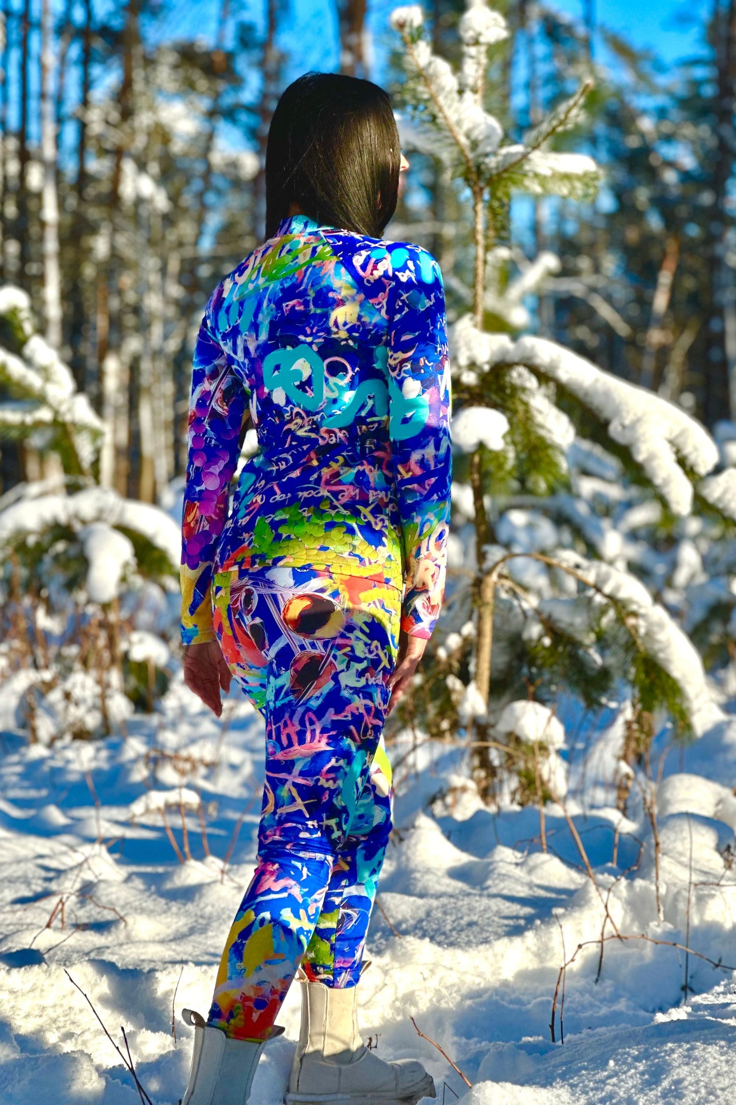 Leggings with fleece inside, with an abstract blue-violet print