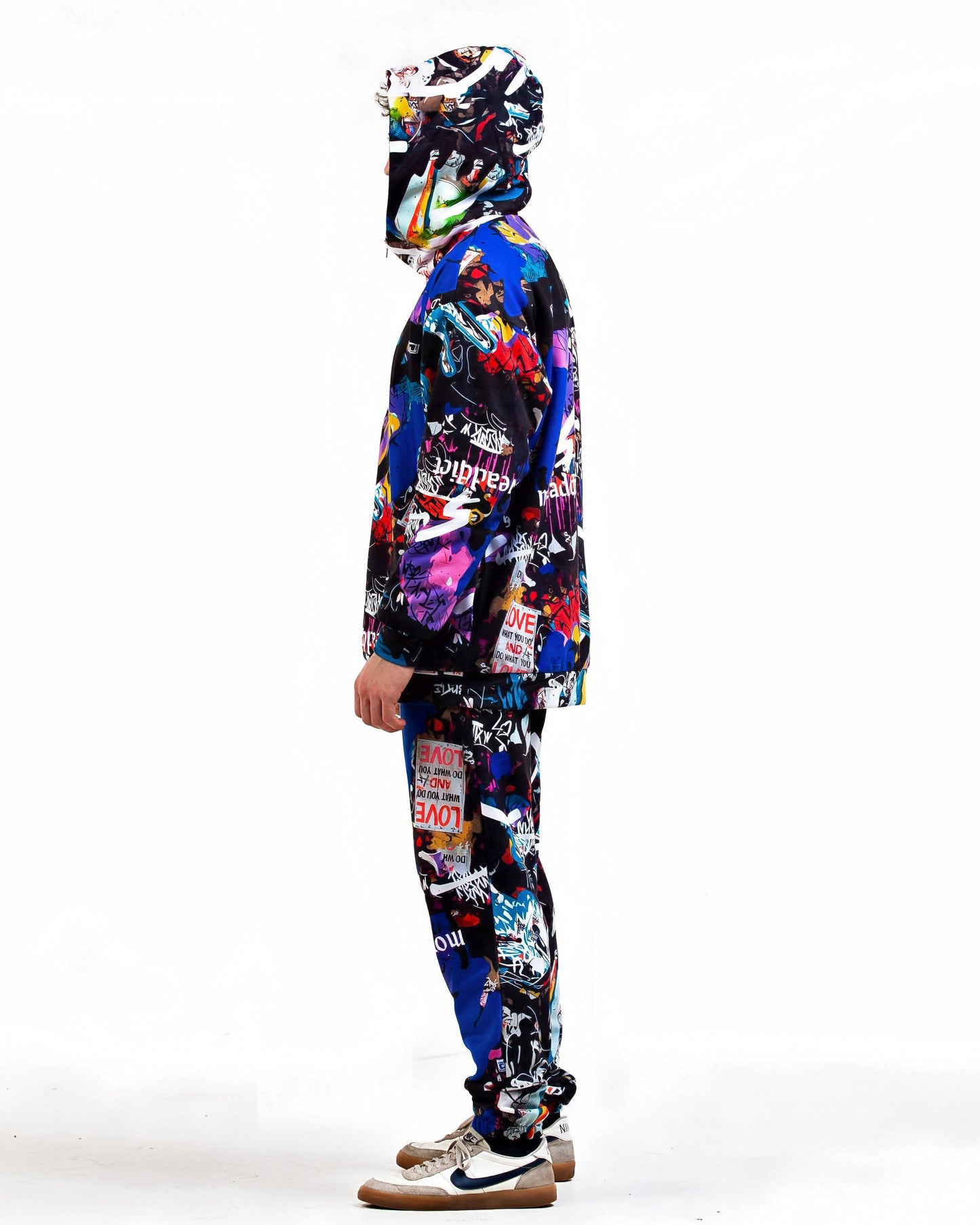 Men's Graffiti Print Hoodie & Jogger Pants "Love & Peace"