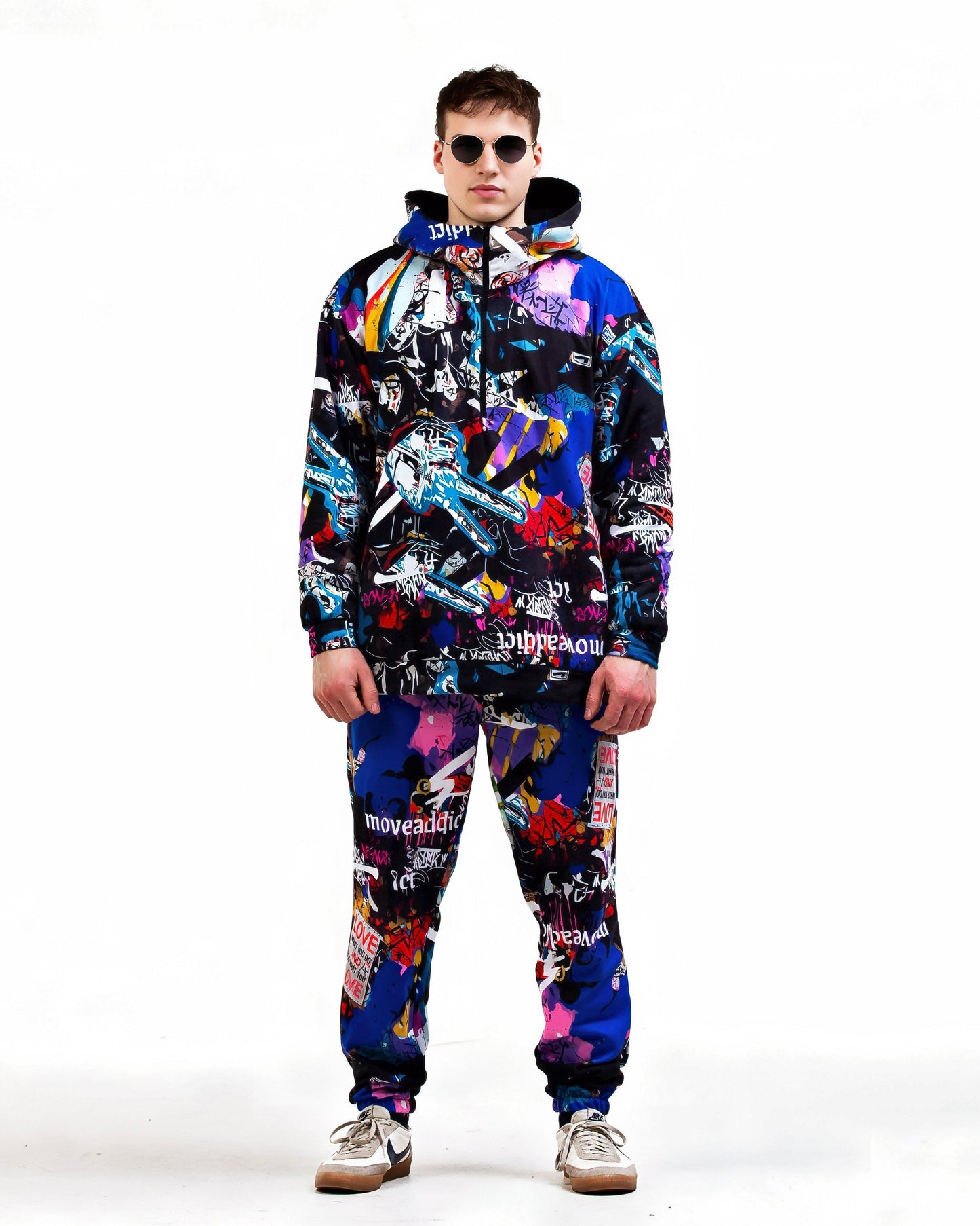 Men's Graffiti Print Hoodie & Jogger Pants "Love & Peace"