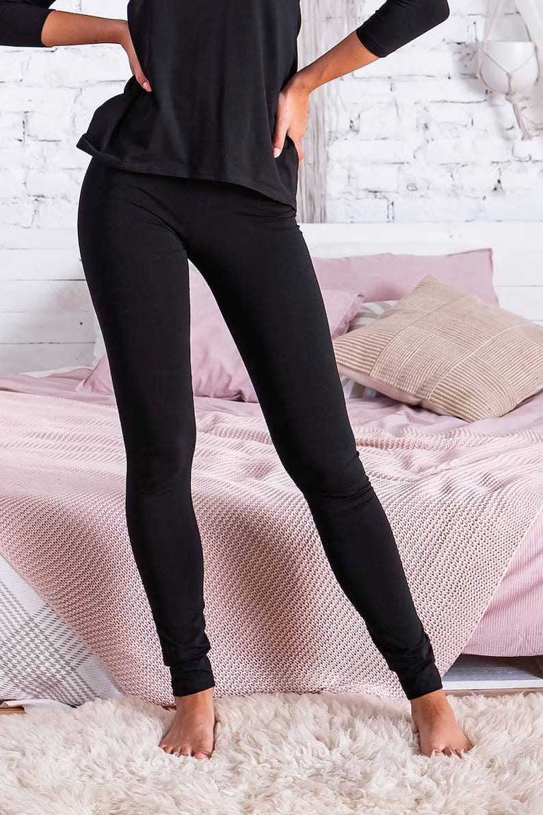 Black organic fabric leggings