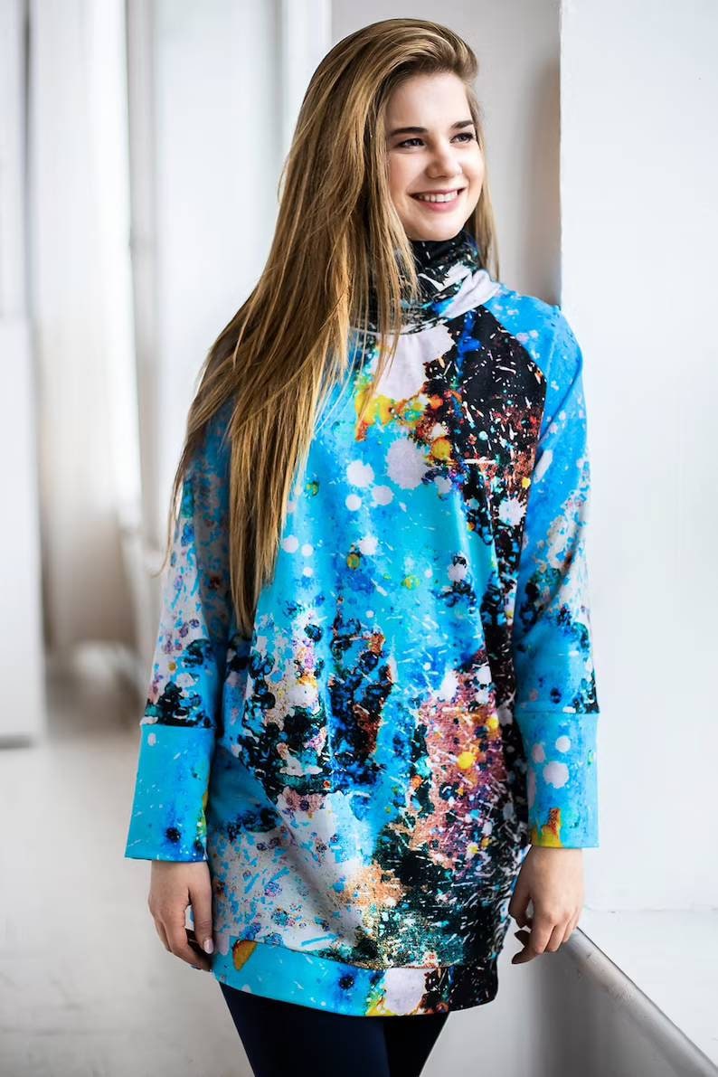 Blue cotton tunic with a high collar