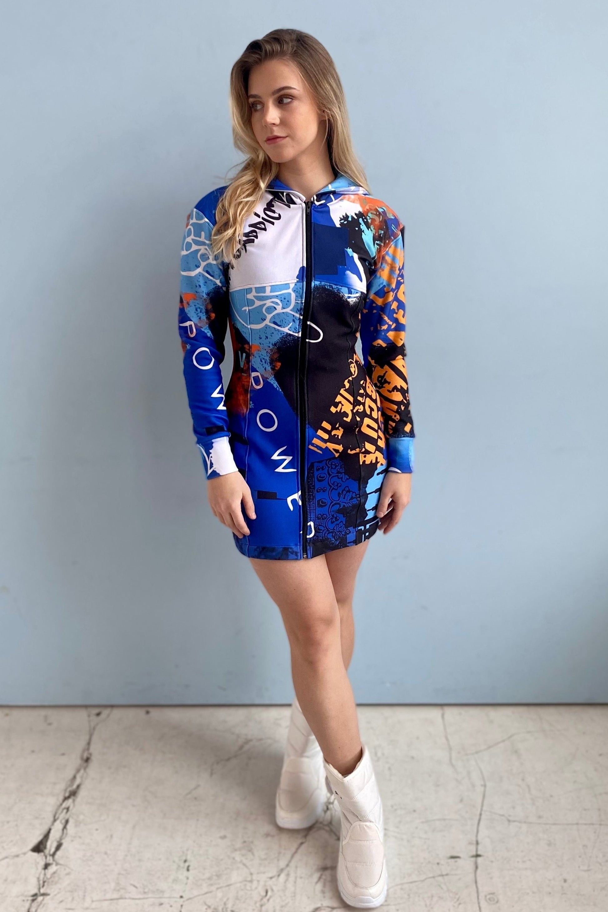 Blue/orange sports dress with a hood and zipper – MoveAddict Blue/orange sports dress with a hood and zipper – MoveAddict