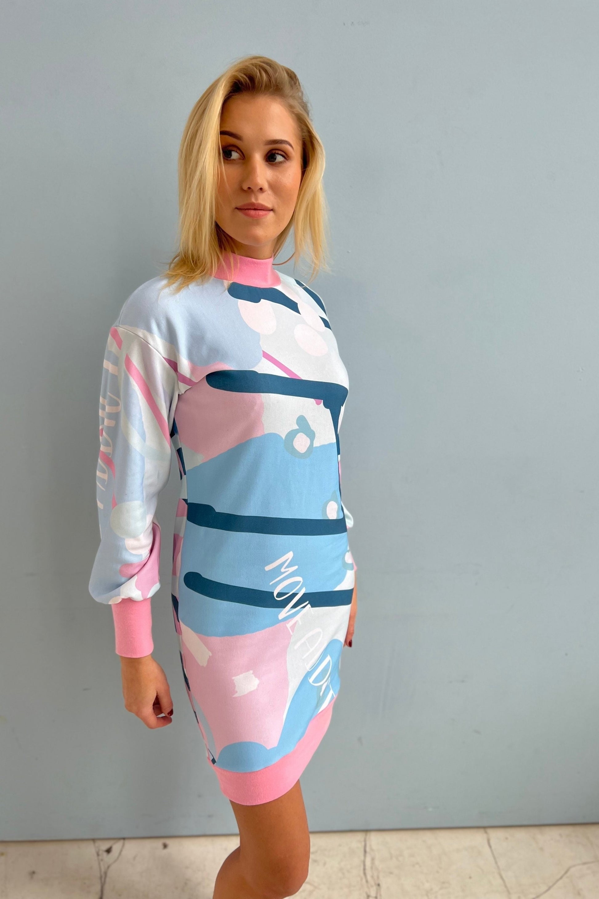 Romantic tunic dress with balloon sleeves MoveAddict Romantic tunic dress with balloon sleeves MoveAddict