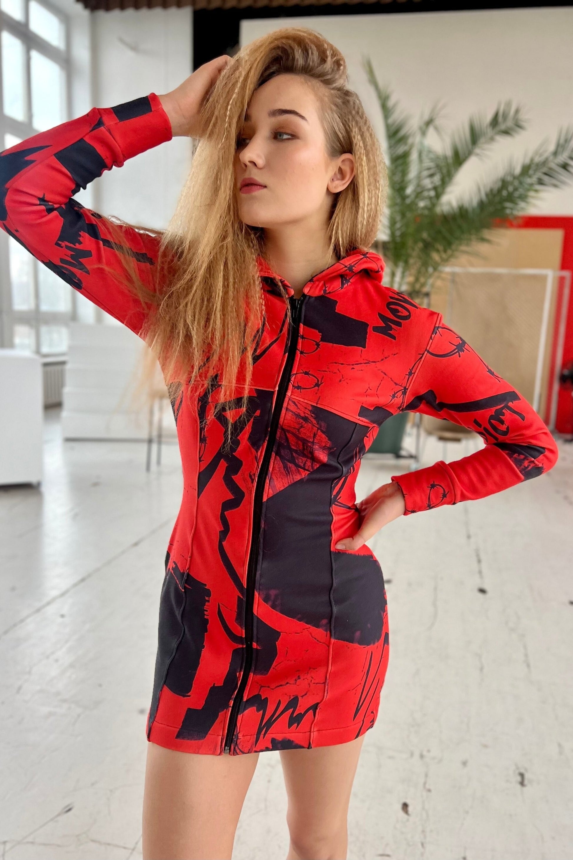 Red sports dress with a hood and zipper MoveAddict Red sports dress with a hood and zipper MoveAddict