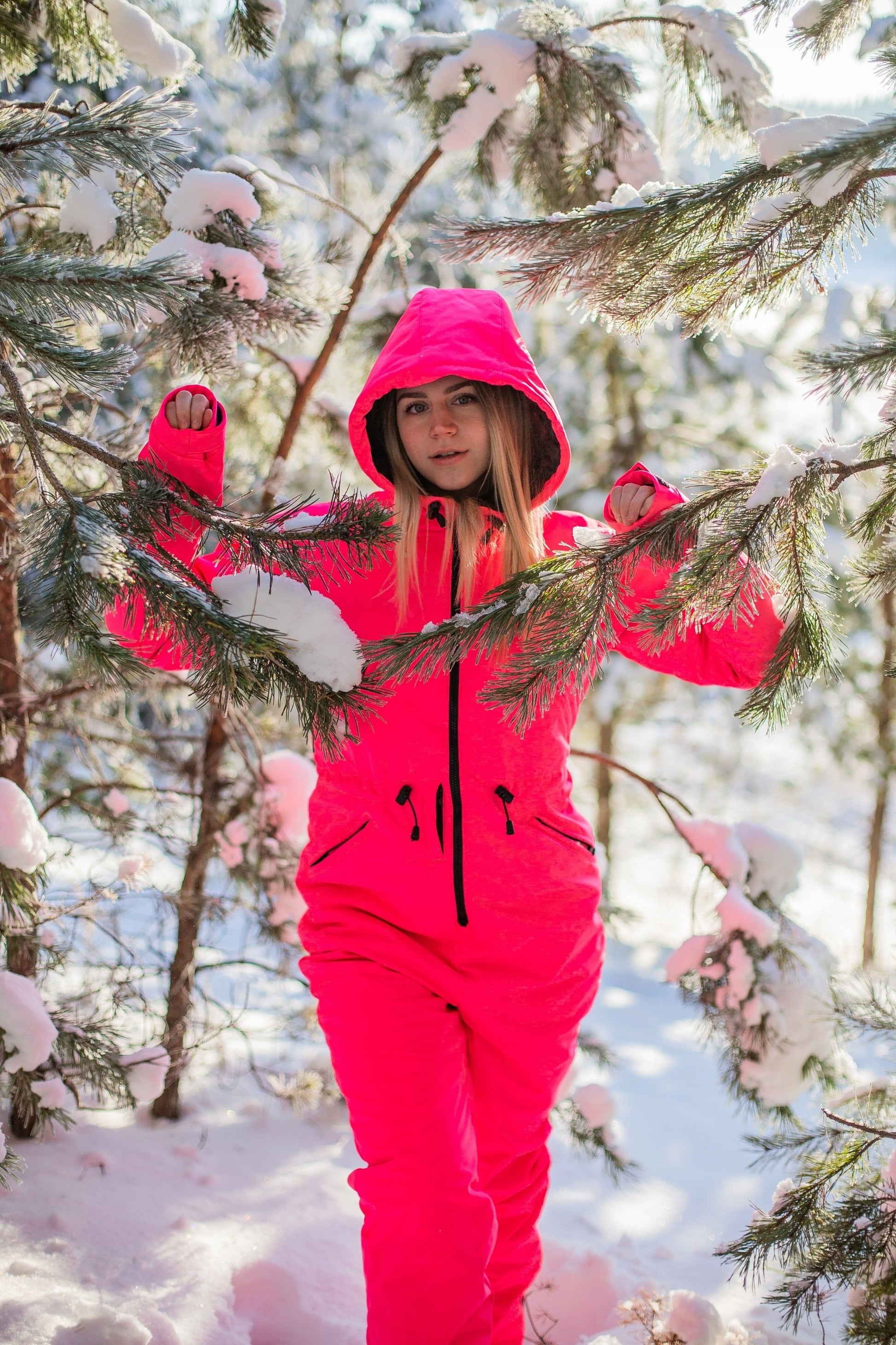 Women`s winter ski / snowboard suit in Neon Pink color / Snowsuit MoveAddict Women`s winter ski / snowboard suit in Neon Pink color / Snowsuit MoveAddict