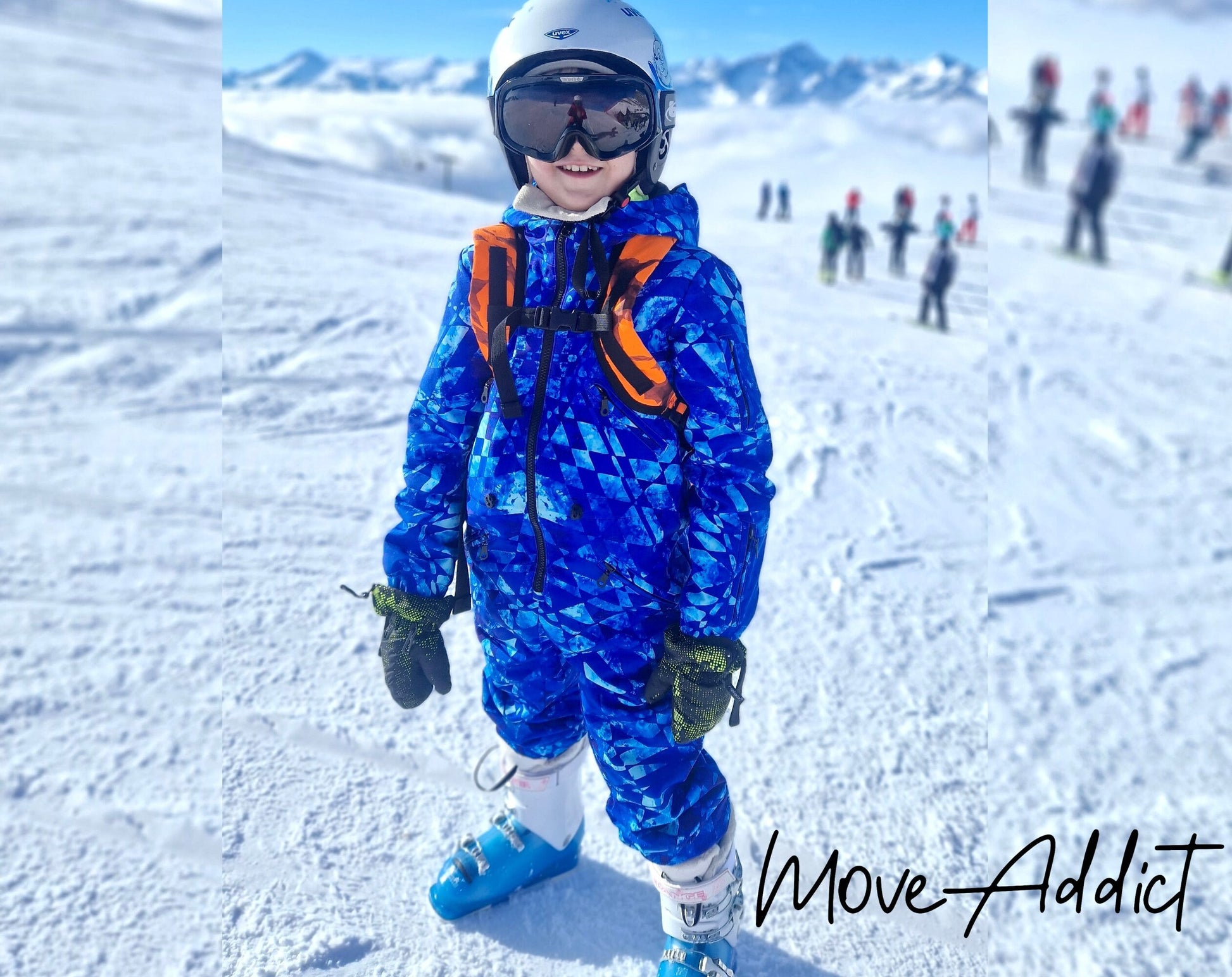 Boys/Girls winter ski snowboard snowsuit with abstract blue